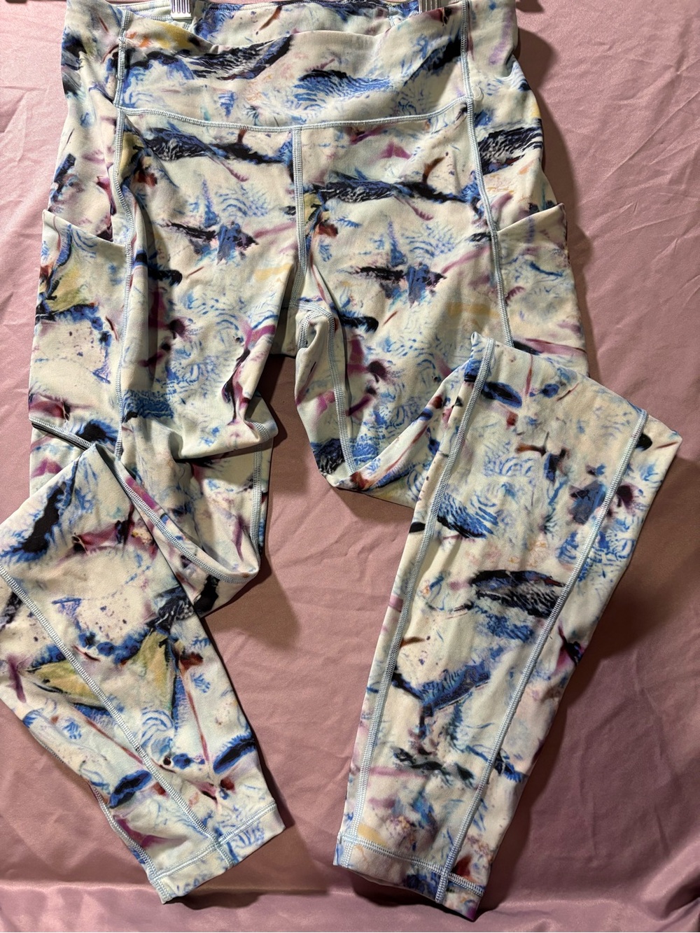 lululemon athletica Abstract Print Leggings in White with Blue & Pink